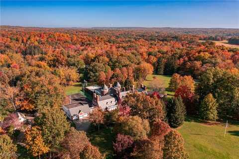 3450 Roundwood Road, Hunting Valley, OH 44022