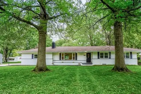392 Vinewood Avenue, Tallmadge, OH 44278