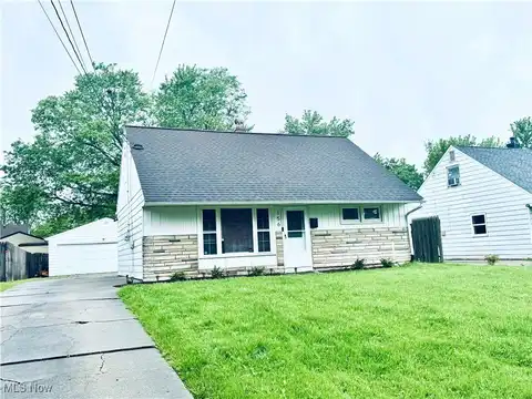 156 N Beverly, Austintown, OH 44515