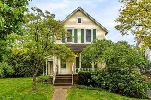 123 Court Street, Chardon, OH 44024
