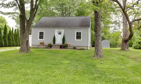 285 Westview Avenue, Wadsworth, OH 44281