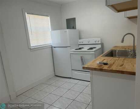 1117 N 19th Ave, Hollywood, FL 33020