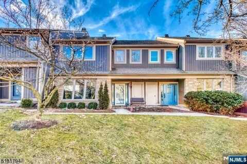 587 Glasmere, Mahwah, NJ 07430