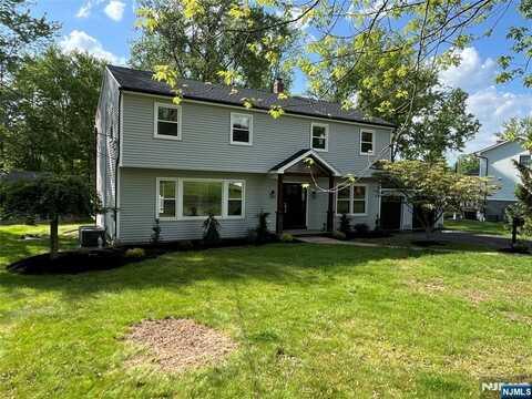 11 Janice Drive, Norwood, NJ 07648