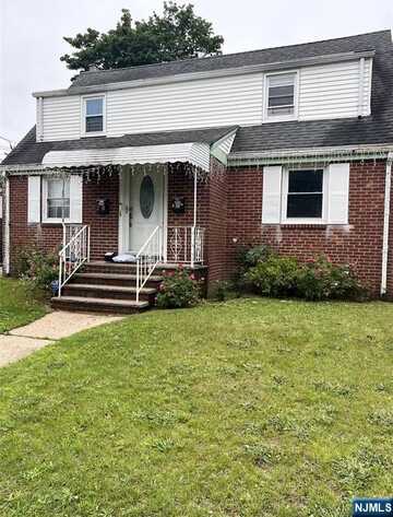 2-10 31ST Street 2, Fair Lawn, NJ 07410
