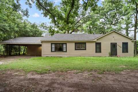 3106 Center Rd., Nacogdoches, TX 75964