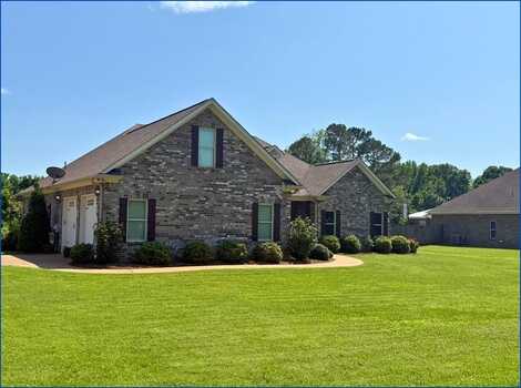 115 Champion Circle, Water Valley, MS 38965