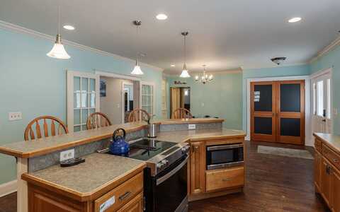 73 Main Street, Chesterfield, NH 03466
