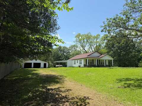 826 Blackmur Drive, Water Valley, MS 38965