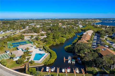 1585 NE Beacon Drive NE, Jensen Beach, FL 34957