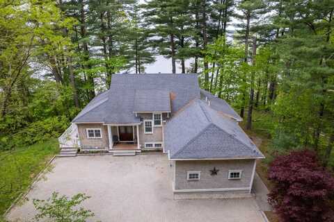 8 Wisteria Lane, Eliot, ME 03903