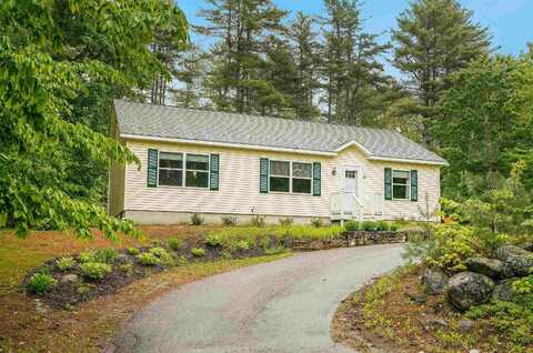81 Center Road, Hillsborough, NH 03244
