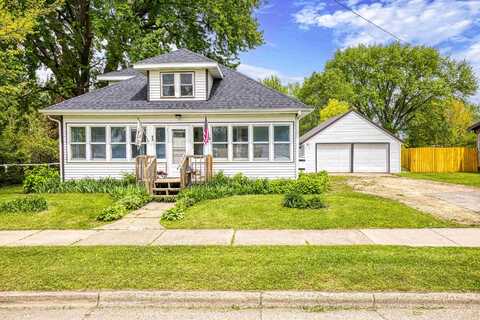 25 E 1ST Street, CLINTONVILLE, WI 54929