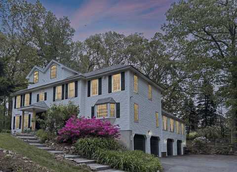 4 Rockwood Lane, Londonderry, NH 03053
