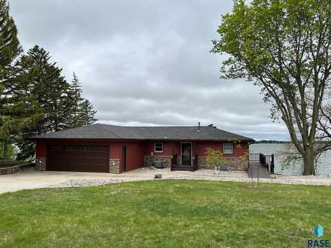 4381 Horizon Heights Rd, Chester, SD 57016