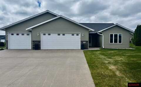 710 Dover Court, Saint Peter, MN 56082
