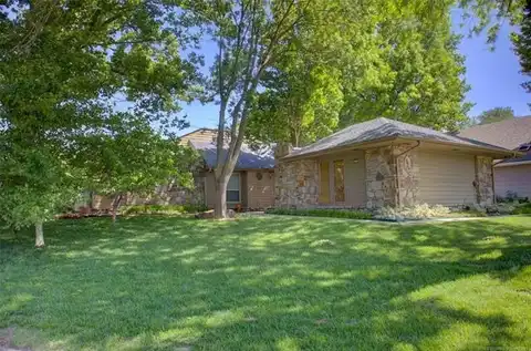 9315 S Lakewood Avenue, Tulsa, OK 74137