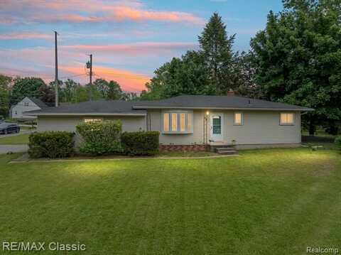 94 CRESCENT LAKE Road, Waterford, MI 48327