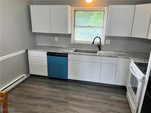 3965 Orion Street NW, North Canton, OH 44720
