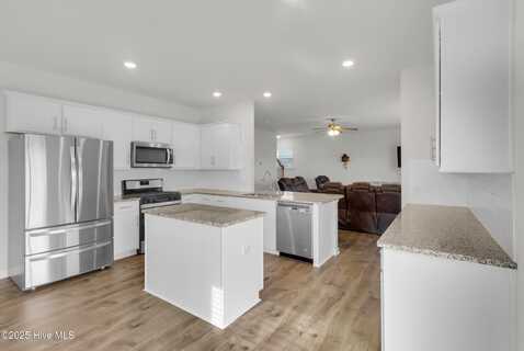 119 Perrytown Loop Road, New Bern, NC 28562