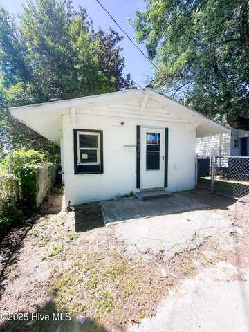 1211 Bay Street, New Bern, NC 28560