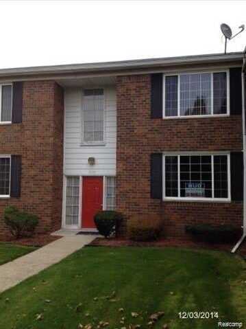 25332 SHIAWASSEE Circle, Southfield, MI 48033