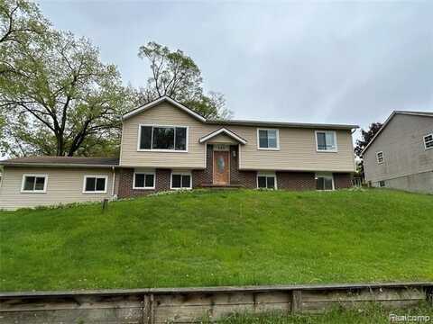 655 Ferndale Avenue, Lake Orion, MI 48362