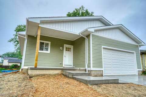 461 S Van Buren Avenue, Barberton, OH 44203