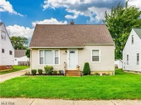 12613 Shady Oak Boulevard, Garfield Heights, OH 44125