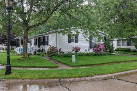 61 Periwinkle Drive, Olmsted Falls, OH 44138