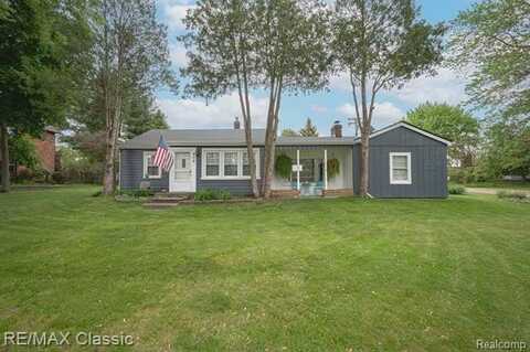 406 COMMON Street, Walled Lake, MI 48390