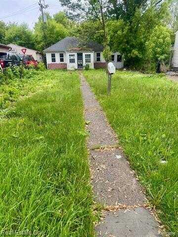 7584 Chalmers Avenue, Warren, MI 48091