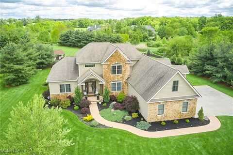 7355 Hunters Glen Lane, Seville, OH 44273