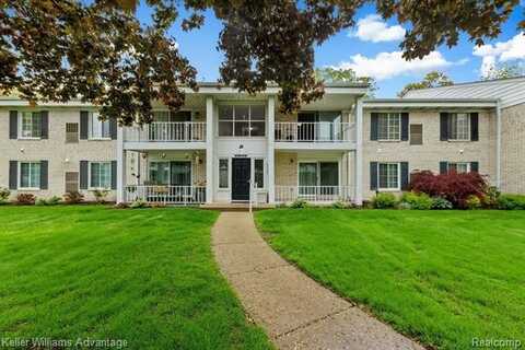 35980 ANN ARBOR Trail, Livonia, MI 48150