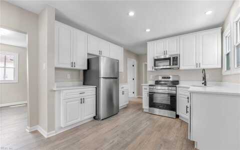 2124 Chestnut Street, Portsmouth, VA 23704