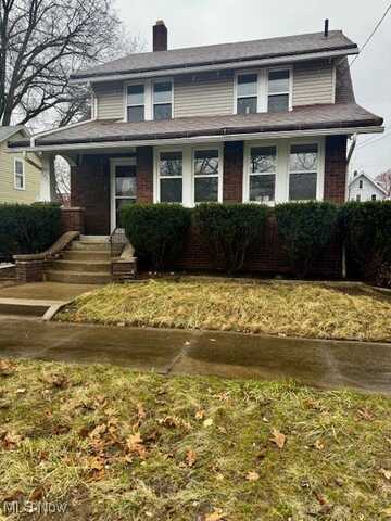 2231 13th Street SW, Akron, OH 44314