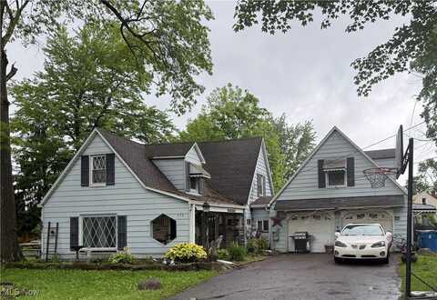 155 Smithfield Street, Struthers, OH 44471