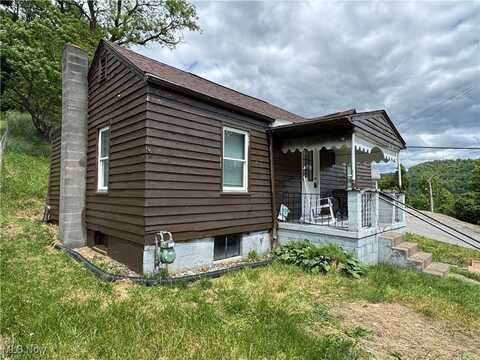 608 Columbus Avenue, Martins Ferry, OH 43935