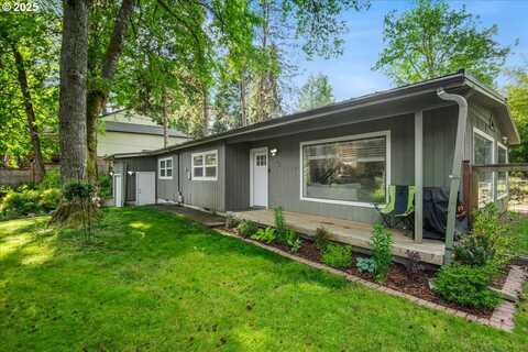 6926 SE DEARDORFF RD, Portland, OR 97236