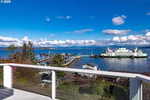4849 E Berg RD, Clinton, WA 98236