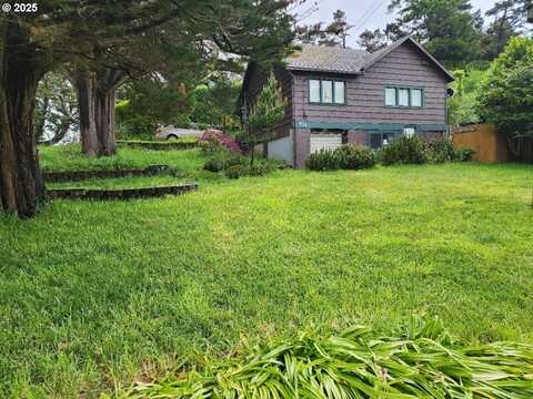 431 7TH ST, Port Orford, OR 97465