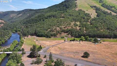 992 HIGHWAY 142, Lyle, WA 98635