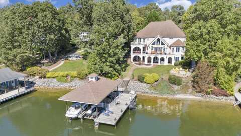 2580 Lakewood Forest RD, Moneta, VA 24121