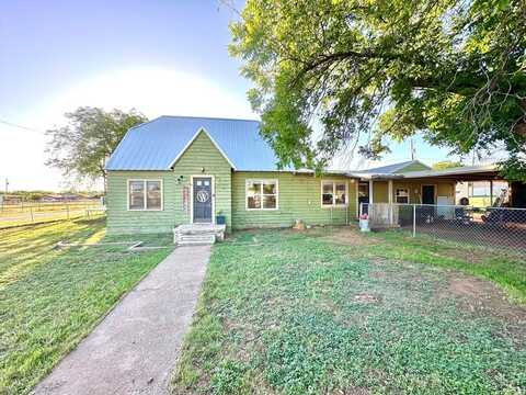 1501 Bishop St, Robert Lee, TX 76945