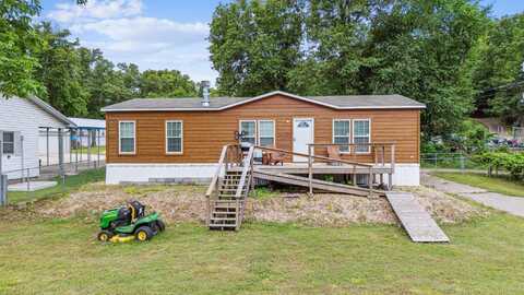 150 Private Road 121, Eucha, OK 74342