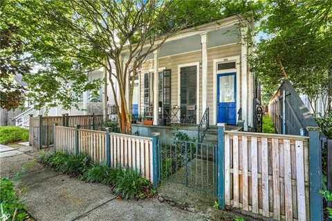 221 PINE Street, New Orleans, LA 70118