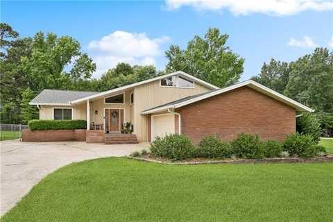 1702 LOUIS Lane, Bogalusa, LA 70427