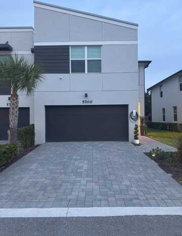 5700 Mentmore Drive, Haverhill, FL 33407
