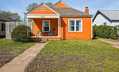 1224 S Columbia Place, Tulsa, OK 74104
