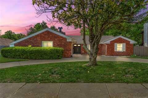 7532 E 55th Place, Tulsa, OK 74145